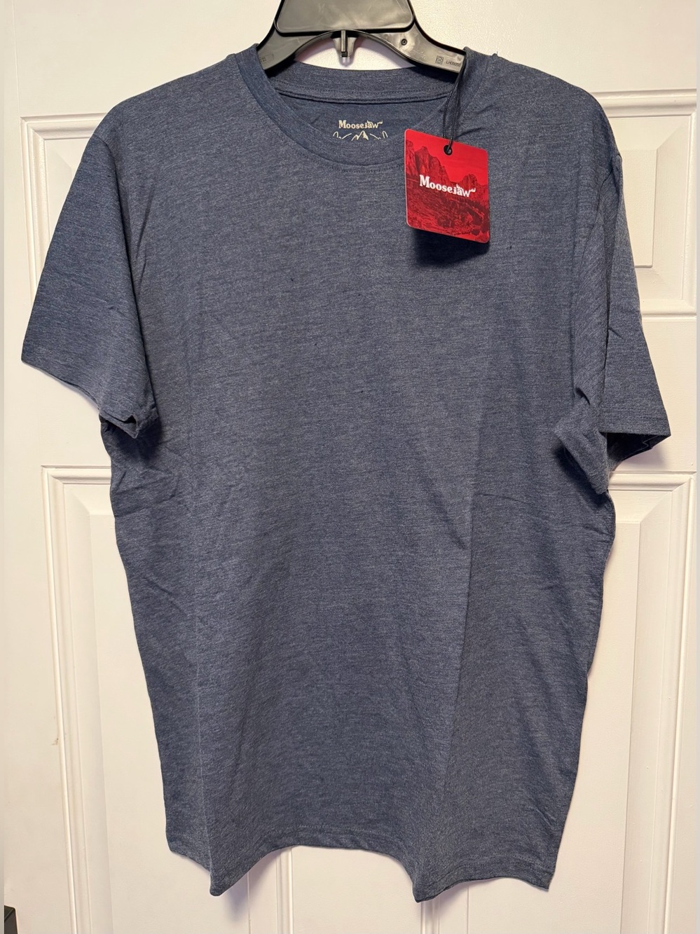 Moosejaw men’s medium cheese pizza s/s tshirt- nwt